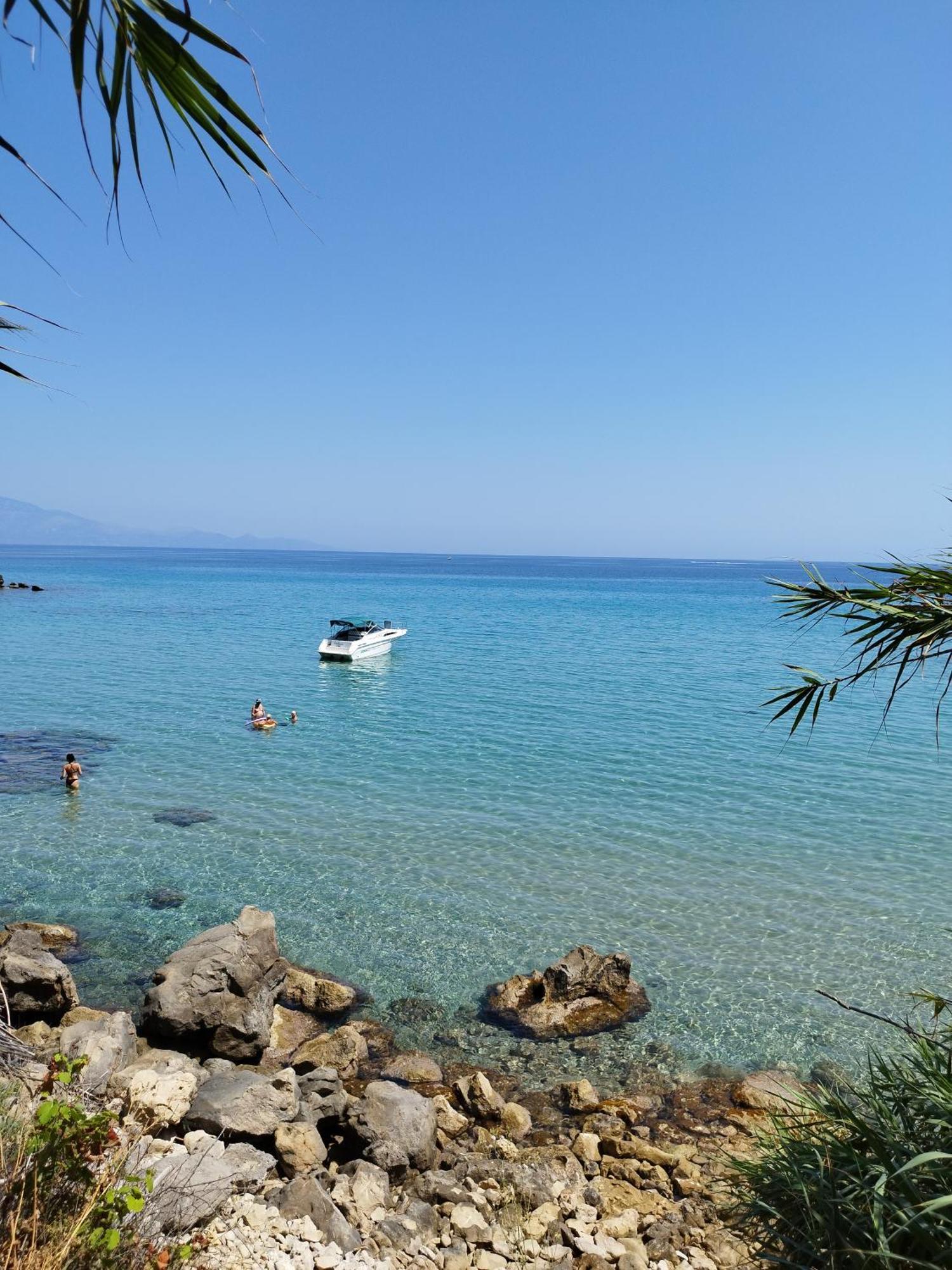 Villa Agia Aikaterini Amoudi Exterior foto