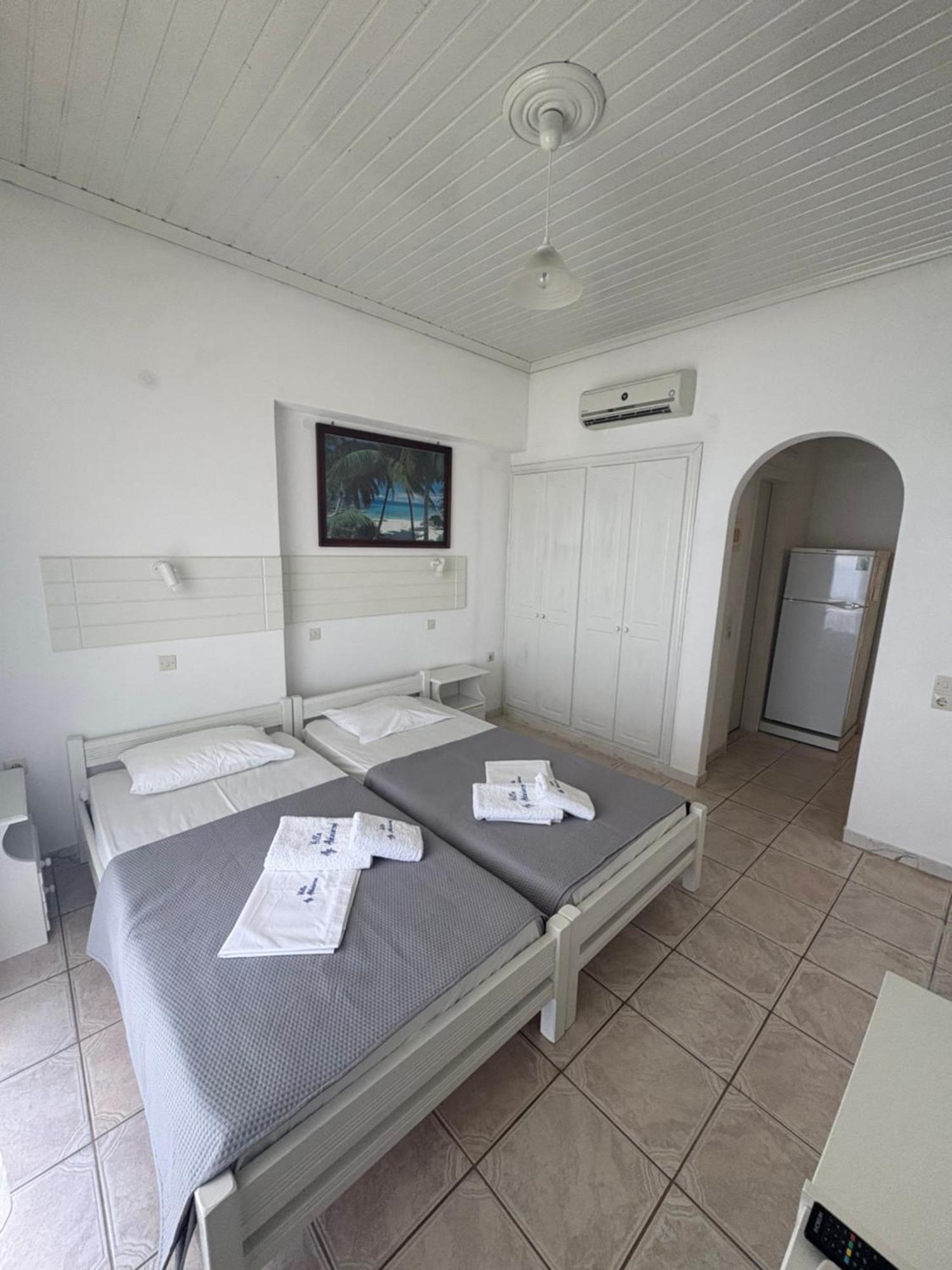 Villa Agia Aikaterini Amoudi Exterior foto